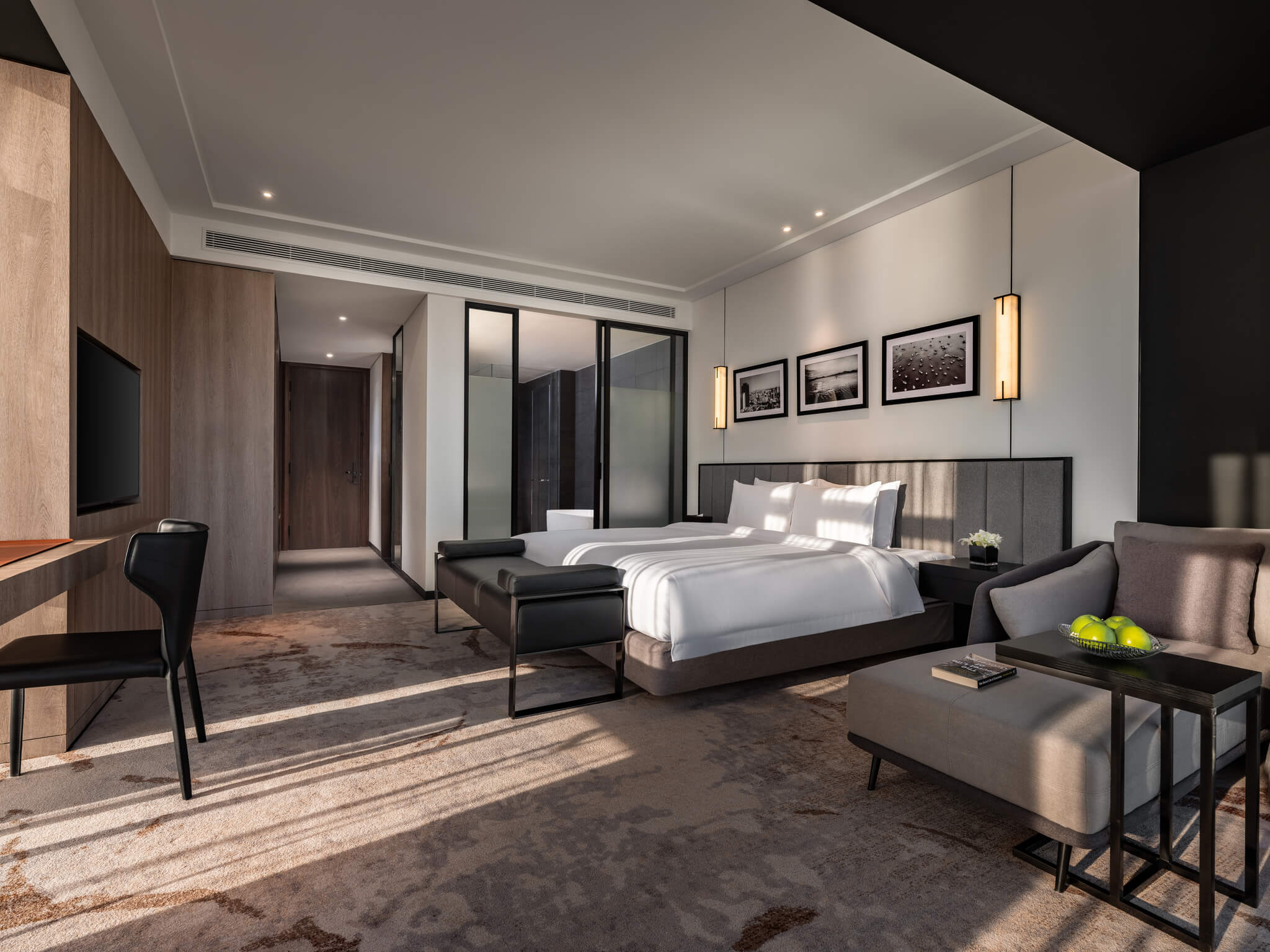 Premium Club King Room | Bay Capital Danang