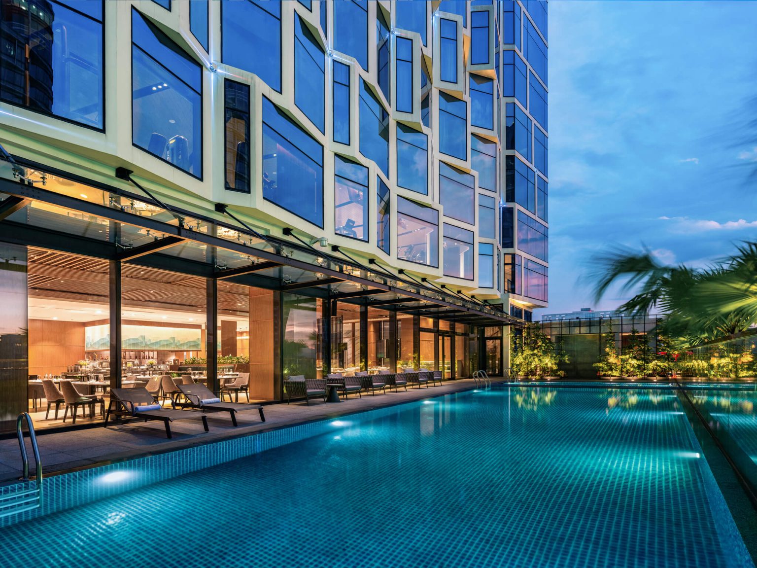 Swimming Pool | Bay Capital Da Nang Hotel